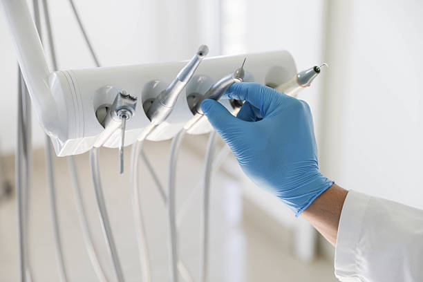 Professional Emergency Dentist technician working in Gallipolis, OH